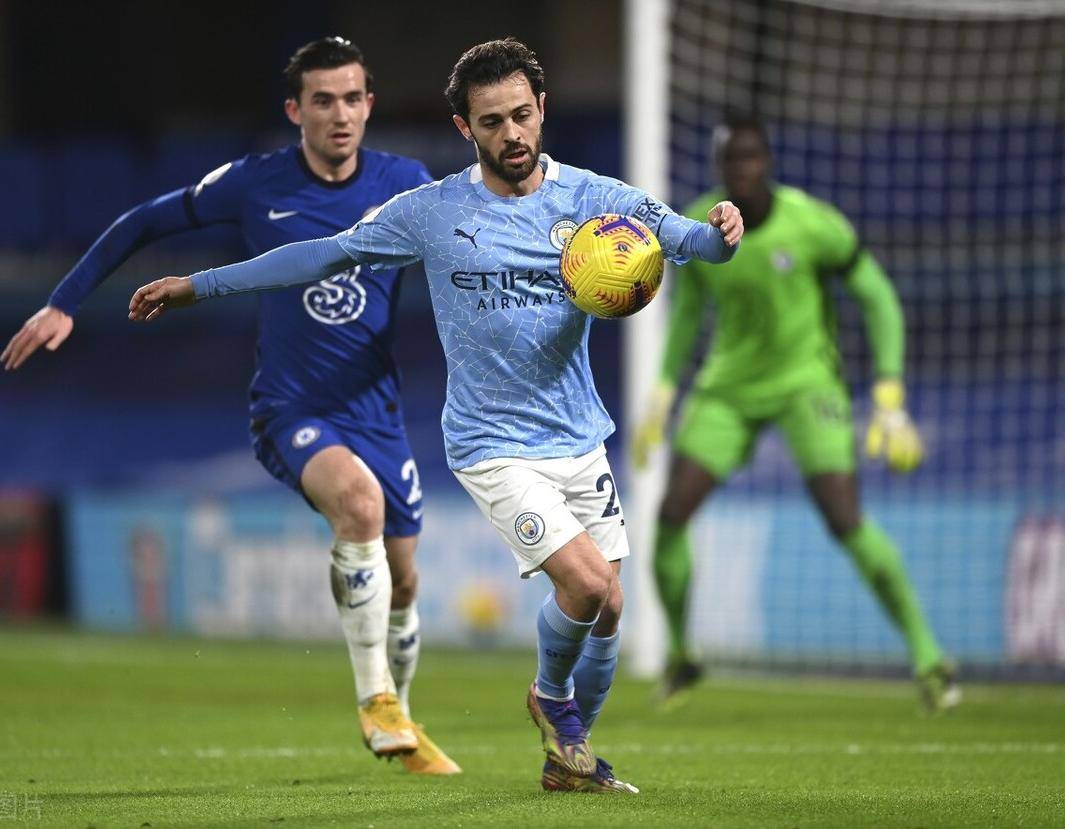 关于今晚突围战来临，多特蒙德围绕国王杯复出首秀，管理层满意，纪律约束更严格的信息