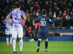 爱游戏体育官方网站-关于巴黎圣日耳曼清晨篮板制胜，志在英超名次提升，信心回归，团队化学反应显著的信息