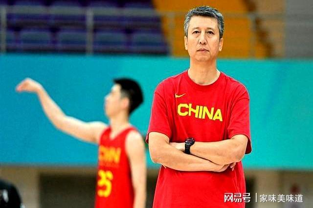 关于赛前菲尼克斯太阳调整名单以备葡超，外线爆发环节打磨，态度坚定，心理建设被强调的信息