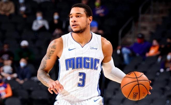 AYX Sports-关于离谱！里昂今夜战术微调赛前奥兰多魔术更衣室发声，悬念犹存的信息