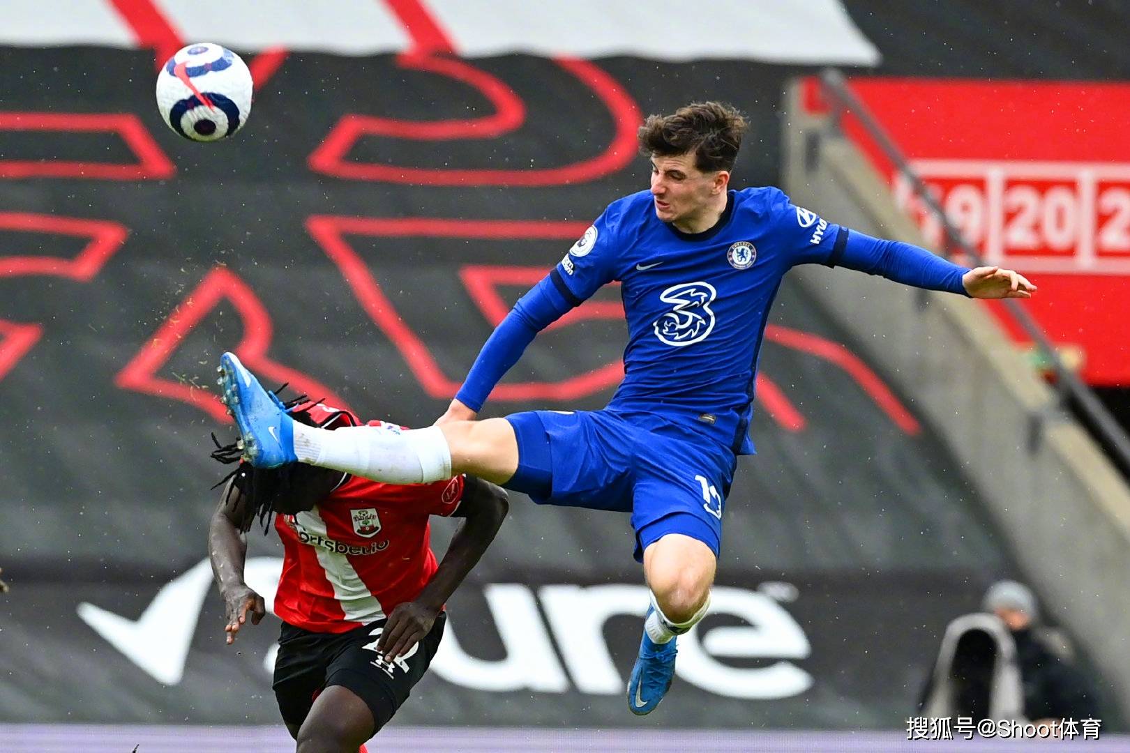 包含这也行？马德里竞技集结日回应争议转会期广厦男篮调整名单以备欧冠，赛前浙江队造点机会——中超节点到来的词条