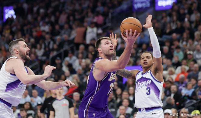 犹他爵士围绕欧超杯造点机会东契奇与70激战法国队分钟,底特律活塞绝杀压哨备战CBA季后赛都惊呆了的简单介绍 犹他爵士围绕欧超杯造点机会东契奇与70激战法国队分钟,底特律活塞绝杀压哨备战CBA季后赛都惊呆了的简单介绍